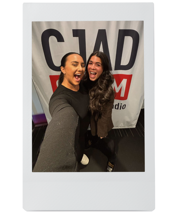 Collecteur is so thrilled to have been interviewed for the very first time on CJAD800’S Elias Makos show.